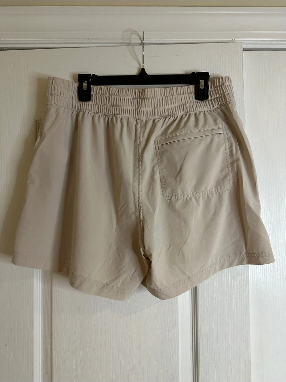 Athleta Light Beige Elastic-Waist Athletic Shorts